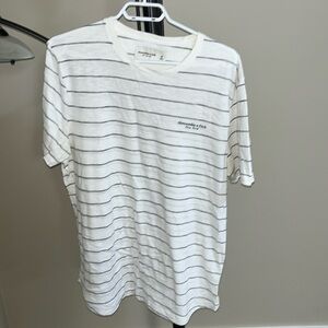Abercrombie Tshirt